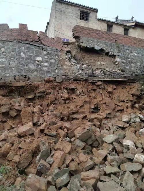 爆料古建筑坍塌报道视频,历史记忆的破碎与反思